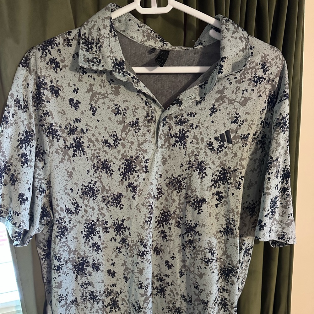 Adidas golf shirt
Excellent condition